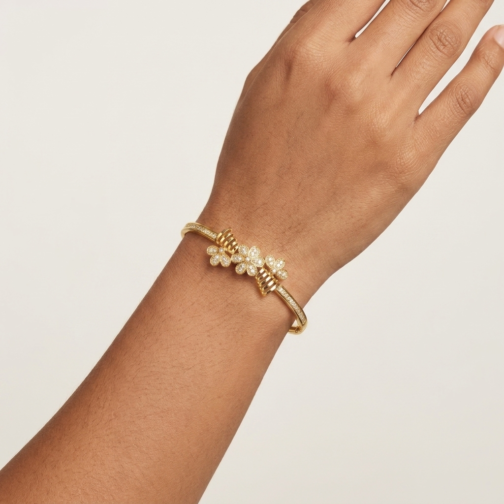 Estira Gleam Bracelet